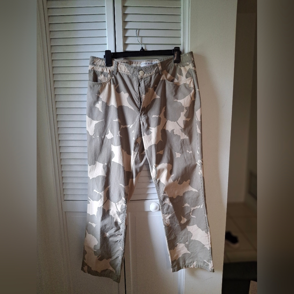 Tommy Hilfiger Gray Camouflage Cargo Pants